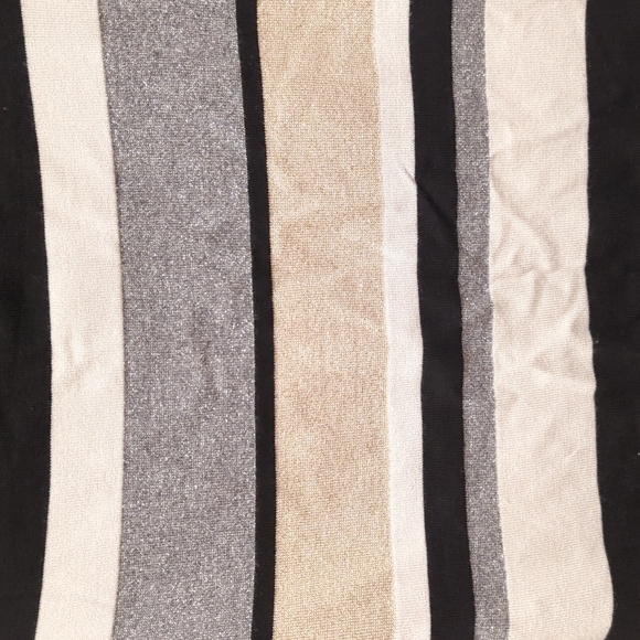 White House Black Market Sweater - Picture 4 of 5